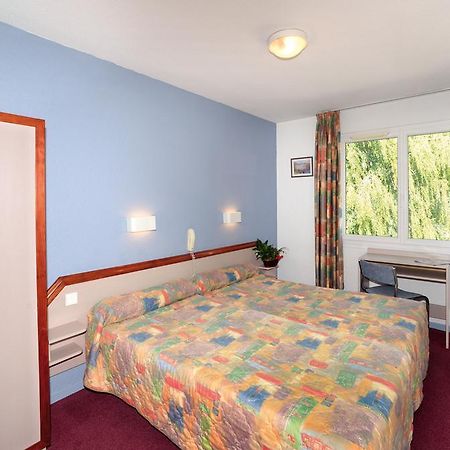 Hotel Saint Contard ลูร์ด ภายนอก รูปภาพ
